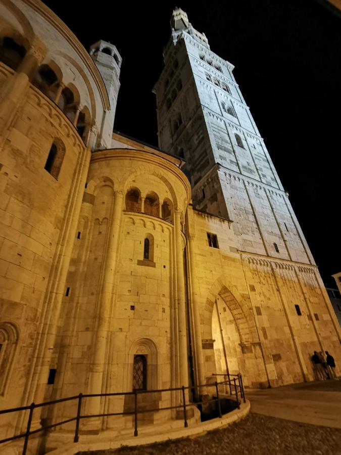Modena Centro Junior Suite Exterior photo